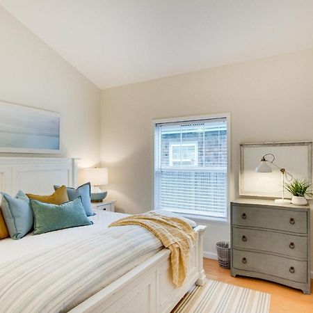 Airy Coastal Escape With Deck - Steps To Beach! Pacific Beach Bagian luar foto